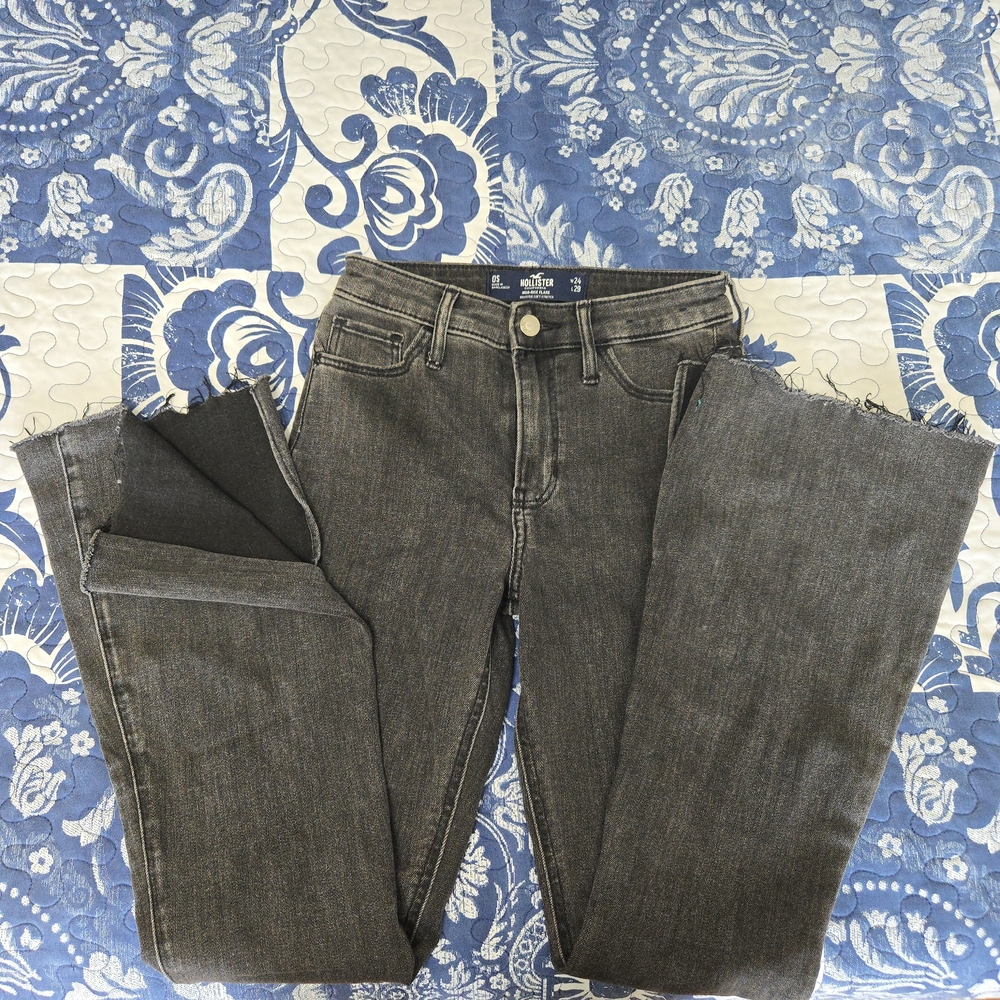 Hollister Soft Stretch High Rise Black/Gray Flare Jeans